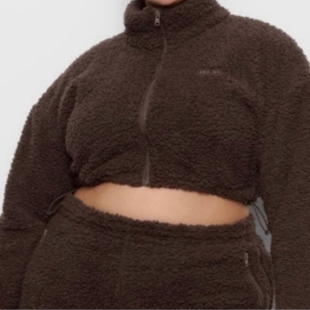 SKIMS CHOCOLATE BROWN TEDDY CROP JACKET AND SWEATPANTS